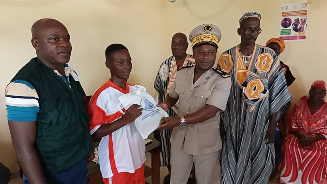 L’ASSOCIATION JEUNES AGRICULTEURS MOBILISE LA JEUNESSE CONTRE LES GROSSESSES EN MILIEU SCOLAIRE 