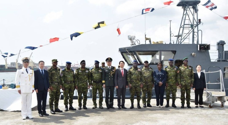 COOPÉRATION MILITAIRE IVORO-CHINOISE  La Marine nationale ivoirienne renforce sa flotte avec un patrouilleur offert par la Chine